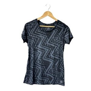 👉 Be Inspired Black Zigzag Short Sleeve Tee